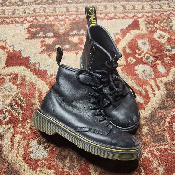 Dr. Martens Zavala J Combat Boots Kids Size 13 US Black Leather Unisex - Picture 1 of 9